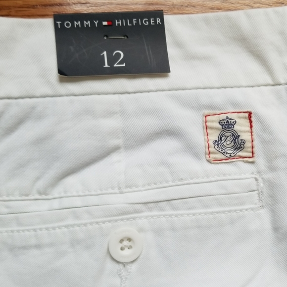 NWOT .Tommy Hilfiger women's Shorts size 12 - Picture 5 of 7